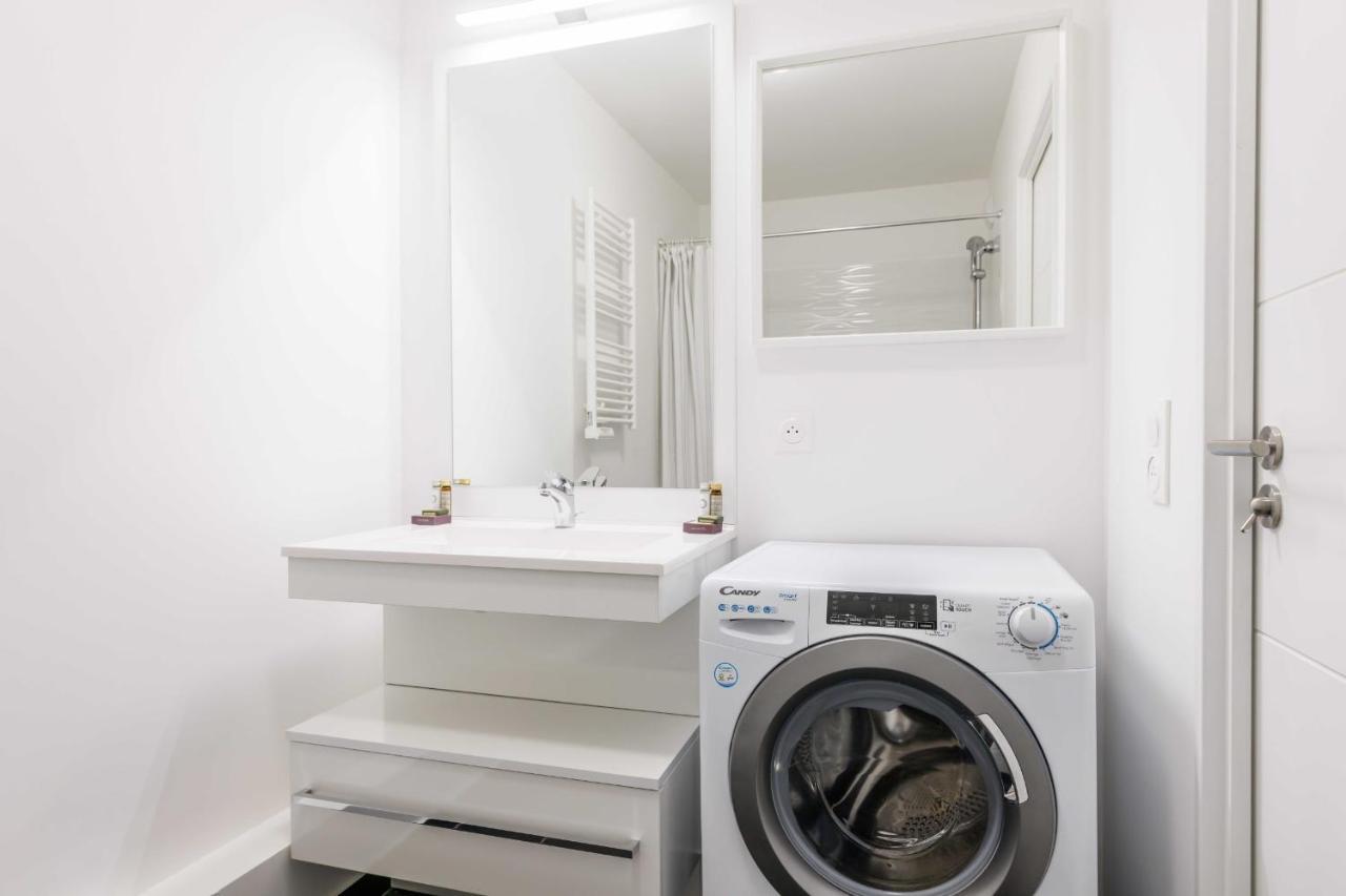 Modern - 2br-5p - Puces De Saint-ouen *
